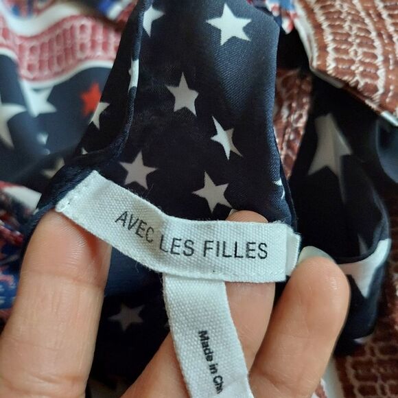 Avec Les Filles Tie-Back Stars & Stripes Cold Shoulder Blouse Size Medium - Picture 7 of 7